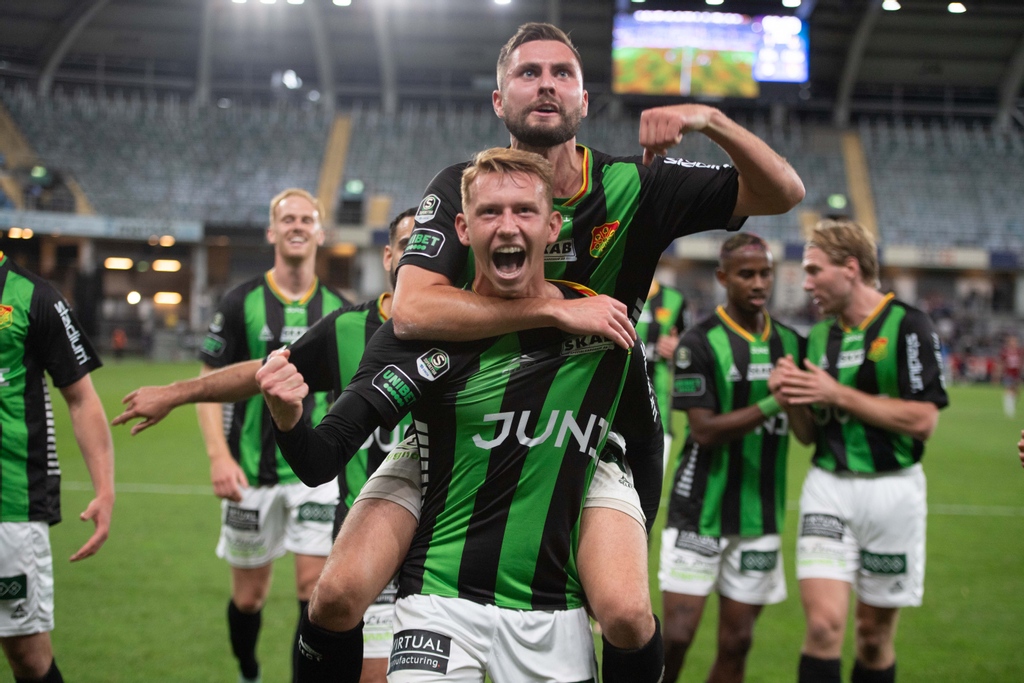 GAIS_SE's tweet photo. Imorgon är det match igen! Missa inte chansen att se GAIS koppla greppet om topp3-placeringen. Köp biljett: https://t.co/AZTkyiZvId https://t.co/0DlCx1VQMp