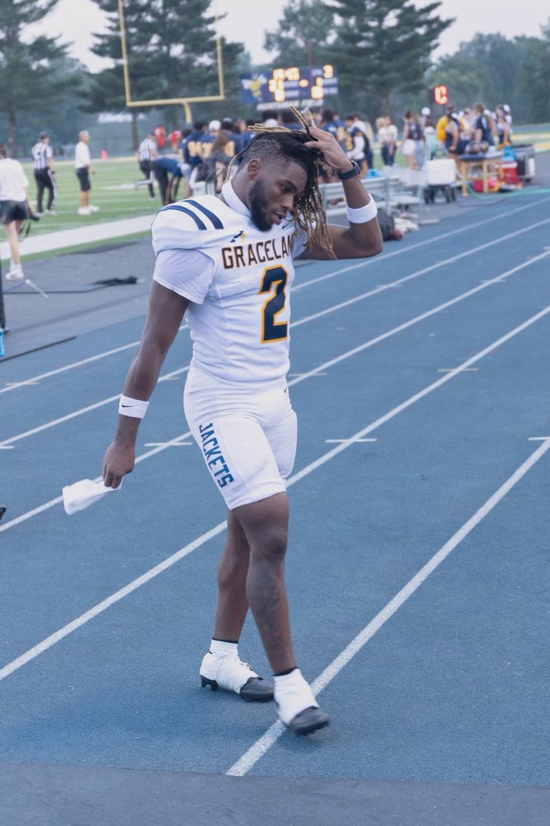 It’s different when you doing for the university. It’s different when you not putting yourself first. It’s different when you have to wake up and protect your character for the team everyday. It’s different being that GUY #cantsleep