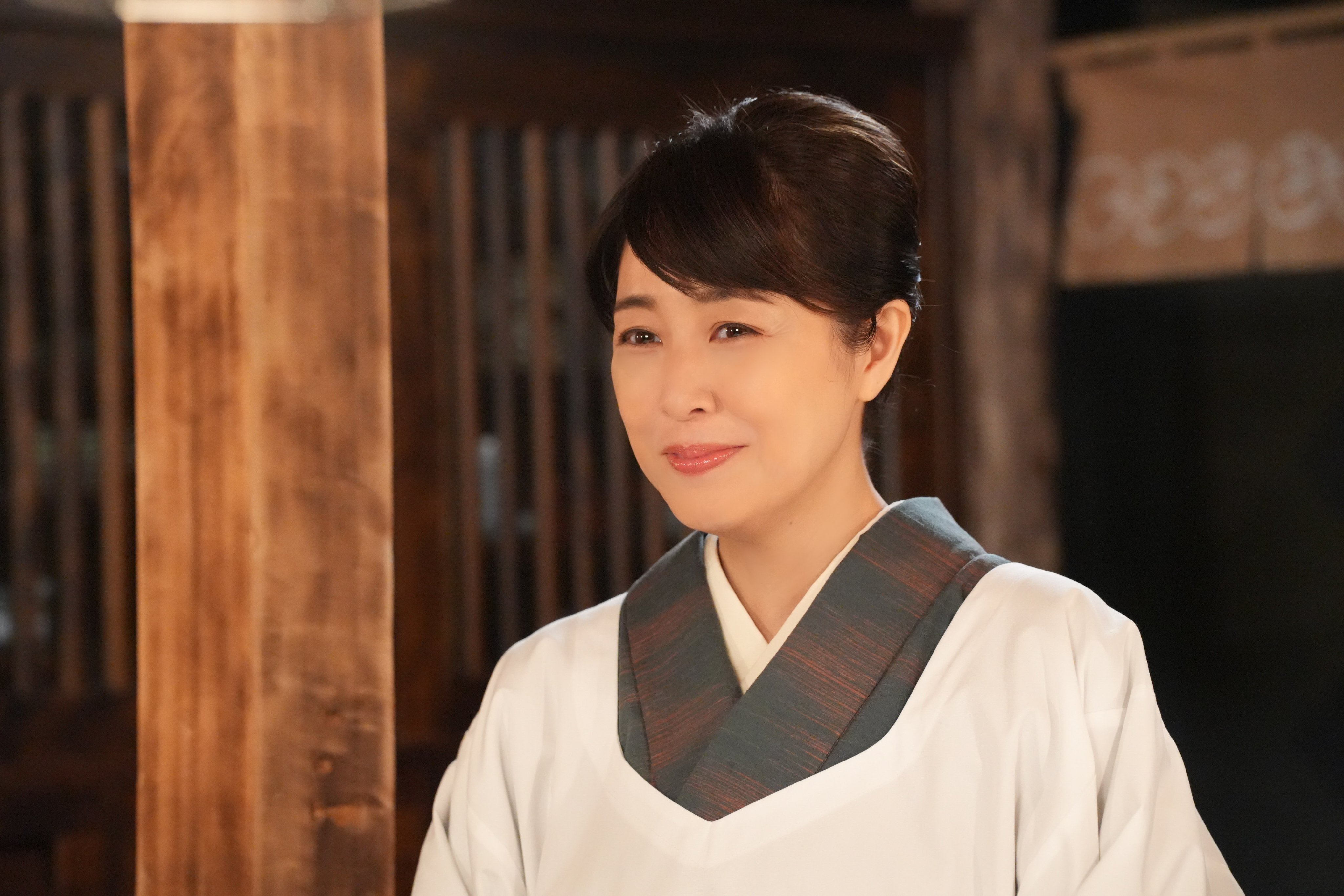 新品未開封　婚活食堂 DVD-BOX〈4枚組〉　菊池桃子　特典映像　封入特典 新品未開封 婚活食堂 DVD-BOX〈4枚組〉 菊池桃子 特典映像 封入