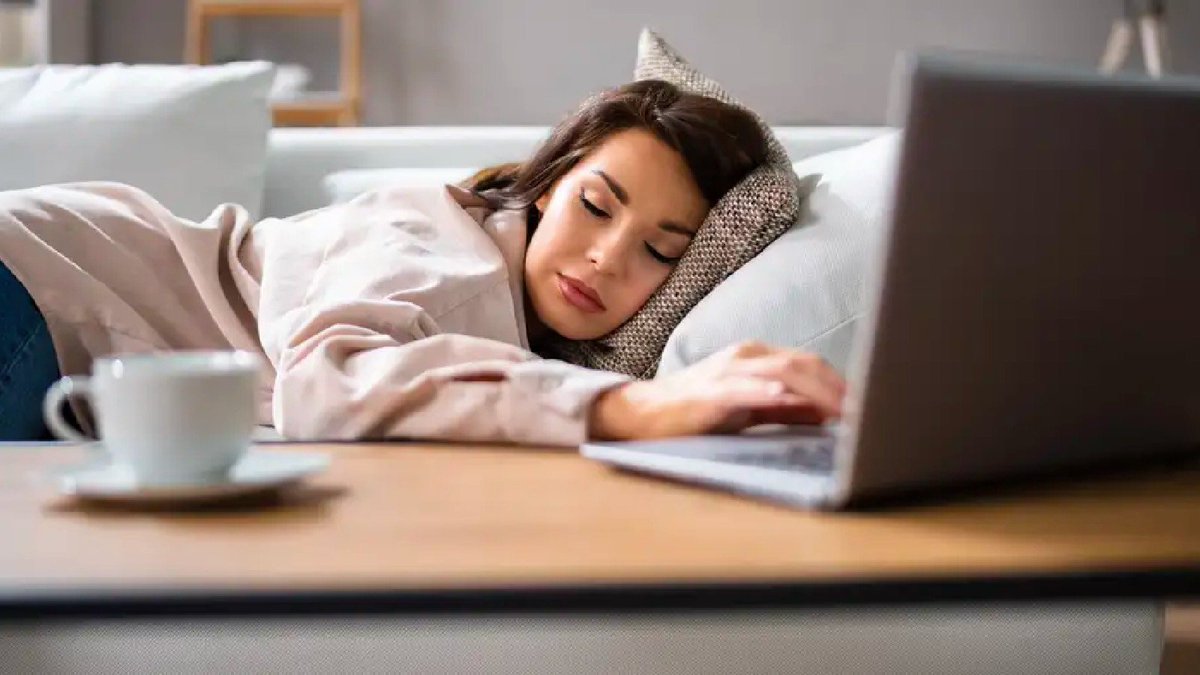 solcugazete's tweet photo. Sleep Health dergisine göre, kısa öğle uykusu beyin ve kalbe iyi geliyor. https://t.co/XAzL2fkxLM