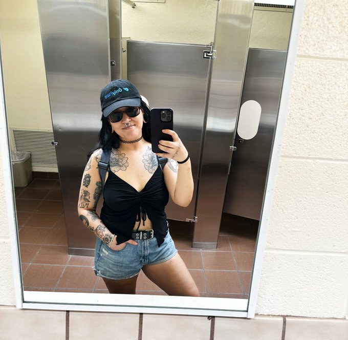 I need a new fwb plz.  Big dicks only💗 https://t.co/WLdoVJhc6Q<a href="/tag/blowjob"class="tags"><span>#blowjob</span></a><a href="/tag/deepthroat"class="tags"><span>#deepthroat</span></a><a href="/tag/nsfwtwt"class="tags"><span>#nsfwtwt</span></a>