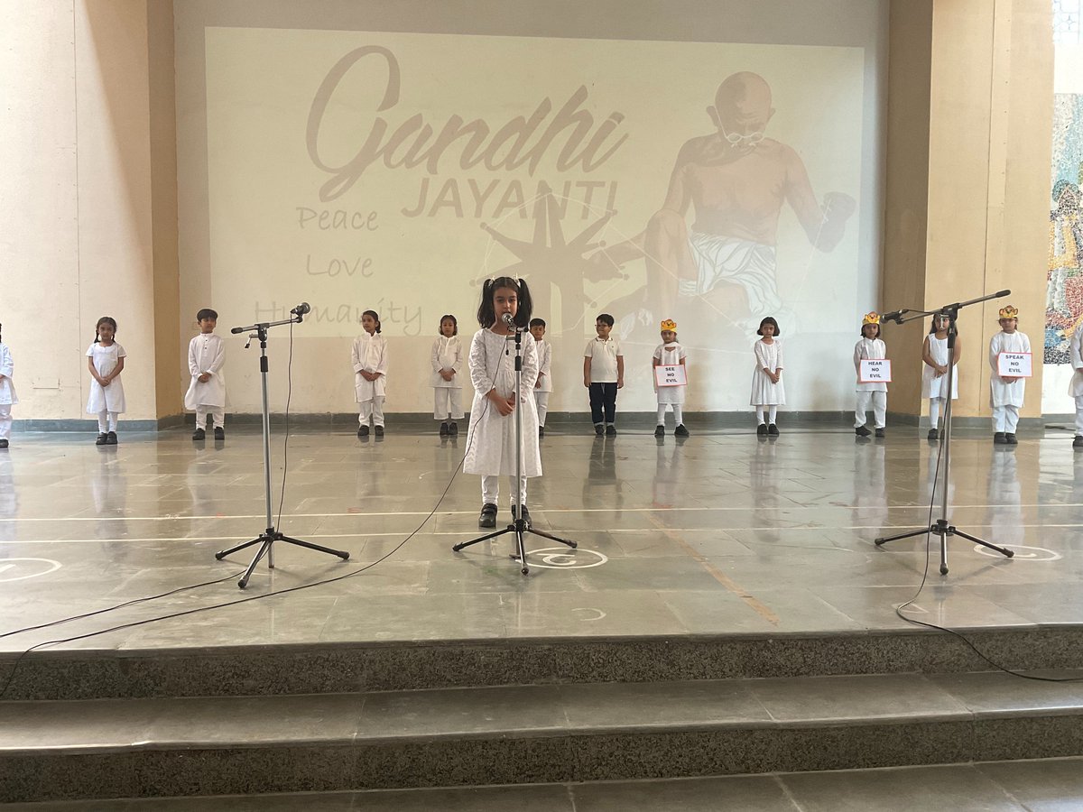 SchoolGyanshree's tweet photo. Gyanshree organized a special assembly to commemorate Gandhi Jayanti. During the assembly, the students discussed Mahatma Gandhi's teachings, particularly the "Three Monkeys" principle, which encourages us to "See no evil, hear no evil, speak no evil." https://t.co/8bby86V9OR