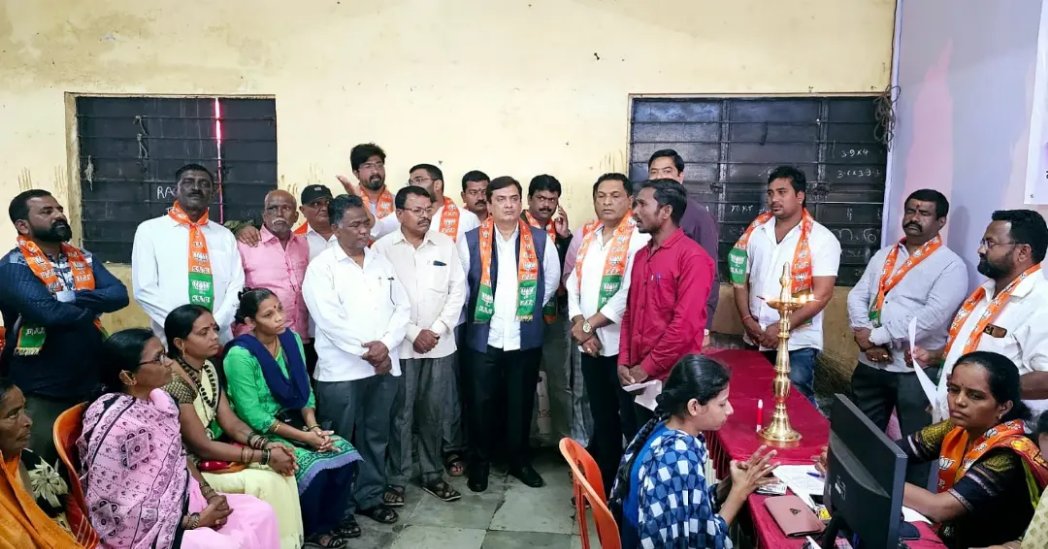 dbmahadik's tweet image. प्रधानमंत्री मा. श्री. @narendramodi जी यांच्या वाढदिवसानिमित्त भारतीय जनता पार्टी राजारामपुरी मंडलच्या वतीने सेवा पंधरवड्याअंतर्गत इ श्रम कार्ड कँप आयोजित करण्यात आला होता. याठिकाणी उपस्थित राहून कार्डचे वितरण केले. 
#eShram #eShramCard #BJP4IND