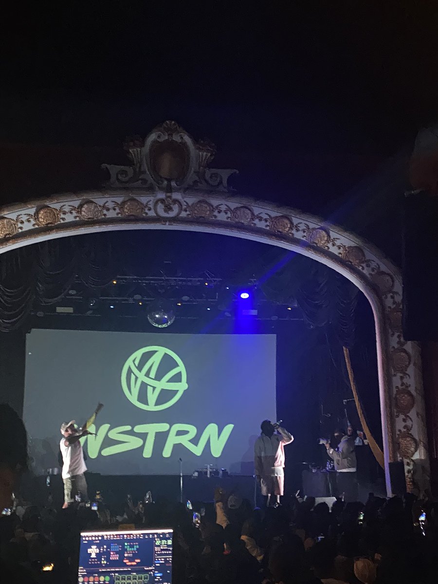 moonshiinedawll's tweet photo. @WSTRNmusic  owes me nothingggg 😩❤️ https://t.co/iAhvHzOzOx