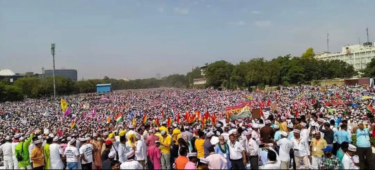 ये सरकारी कर्मियों का सैलाब है पुरानी पेशन की माँग को लेकर, लेकिन यह अंधी-बहरी सरकार अपने अहंकार में किसी की नहीं सुन रही है। सरकारी कर्मचारी लगातार पुरानी पेंशन को लागू करने की माँग कर रहे हैं। पुरानी पेंशन सरकारी कर्मचारी का अधिकार है। आज़ाद समाज पार्टी लगातार इसके लिए आवाज़…