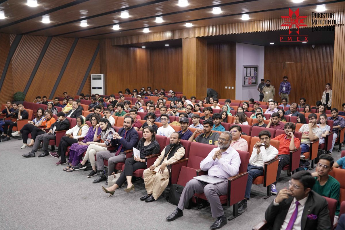 ArifHabibLtd's tweet image. Team AHL participated in Financial Inclusion Festival Awareness Session &amp;amp; Exhibition at @MiteUniversity  

#FinancialInclusionDay #WorldInvestorWeek #SECP #MITE #EmpowermentThroughEducation