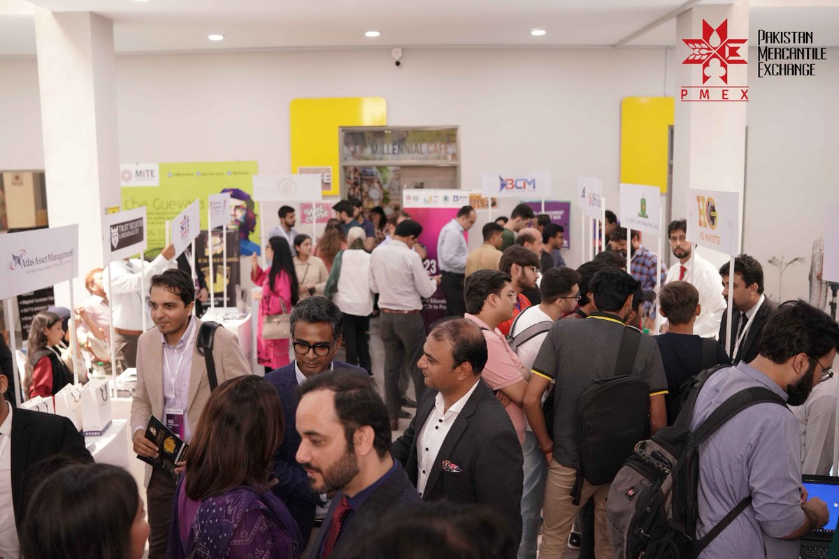 ArifHabibLtd's tweet image. Team AHL participated in Financial Inclusion Festival Awareness Session &amp;amp; Exhibition at @MiteUniversity  

#FinancialInclusionDay #WorldInvestorWeek #SECP #MITE #EmpowermentThroughEducation