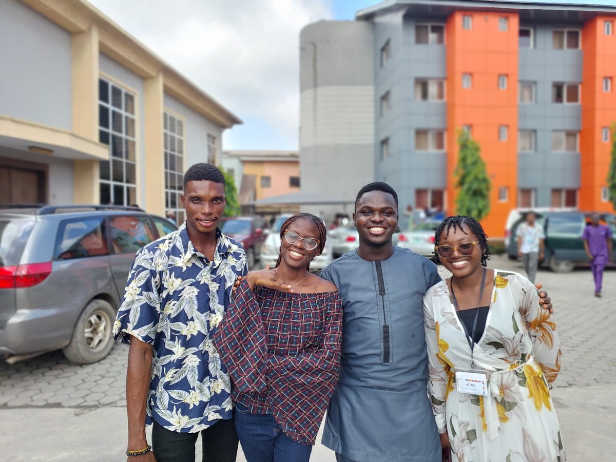IfeoluwaAkinpe4's tweet photo. Singles summit was a hit. Gen G's
#singlessummit https://t.co/cFetbUKZGY