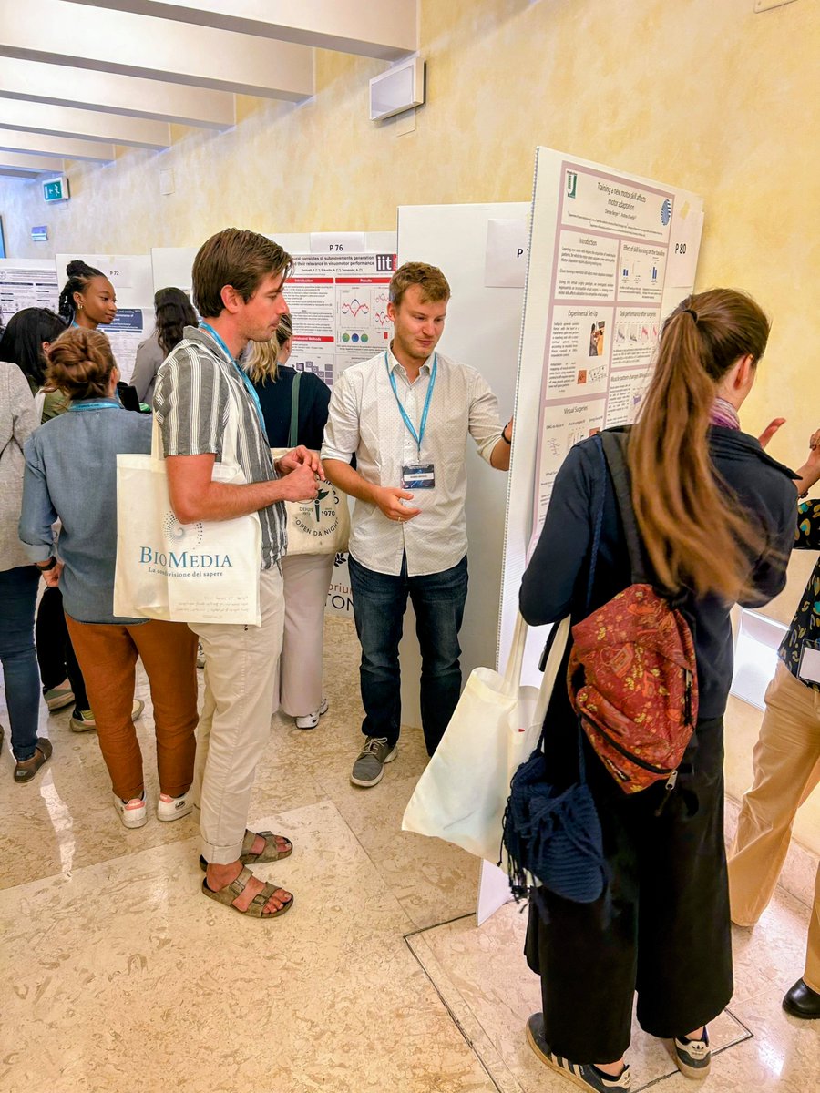 Michael Herzog from our team presented his poster with the title "#Muscle #synergies in force field adaptation and spatial transfer" at the Progress in Motor Control XIV Conference (#PMC2023) in Rome.
