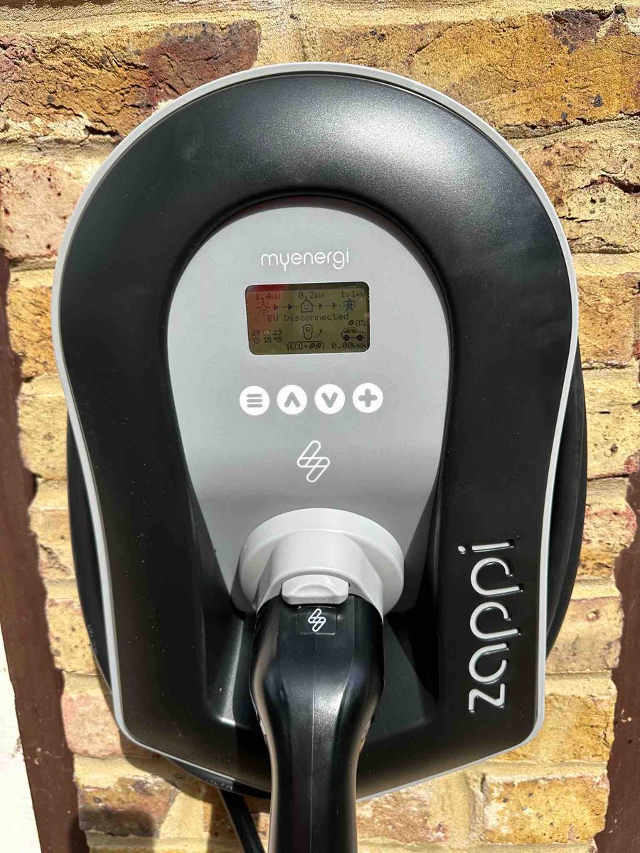 Your_Energy_YW's tweet photo. Going the whole myenergi ecosystem here with #zappi, #eddi and #libbi. The advantage here is that everything is controllable on one app and you know that you’re in control of which device uses or stores energy #climatecrisis #solarpanels #solarpv #heatpumps https://t.co/qwAMF7ttTl