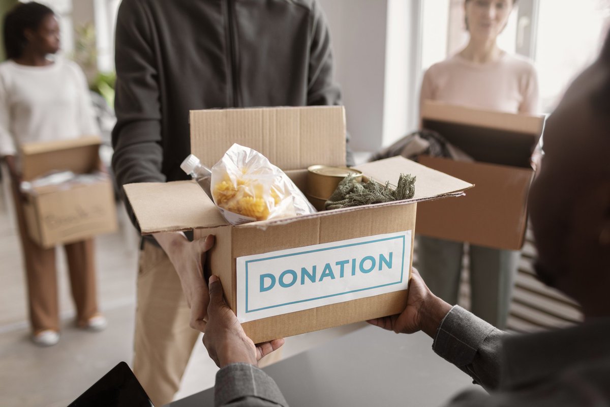 maxicare_hub's tweet photo. Helping the needy is not just a noble act; it's a vital step toward building a stronger and more compassionate society.

#TheNeedyMatters
#NobleAct
#Empathy
#MaxicareFoundation https://t.co/aIYfnGOZRt