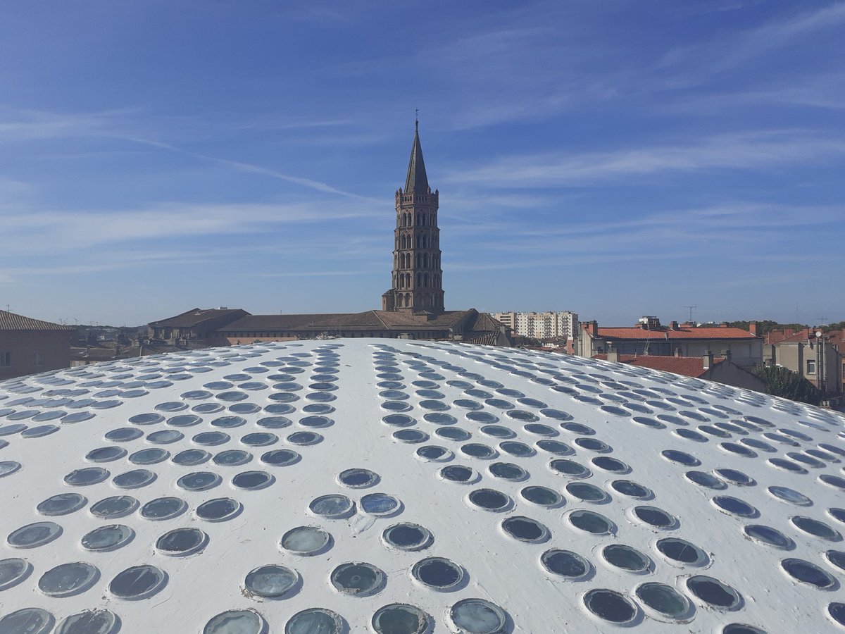 RosalisToulouse's tweet photo. #MondayMotivation
Pour booster le début de semaine ? un beau ciel bleu sur la coupole de #laBEP…
La bibliothèque d'étude et du patrimoine de #Toulouse sous un angle que vous n'avez encore jamais vu ! 😜
Enjoy ! https://t.co/qZ2F0bX0Rw