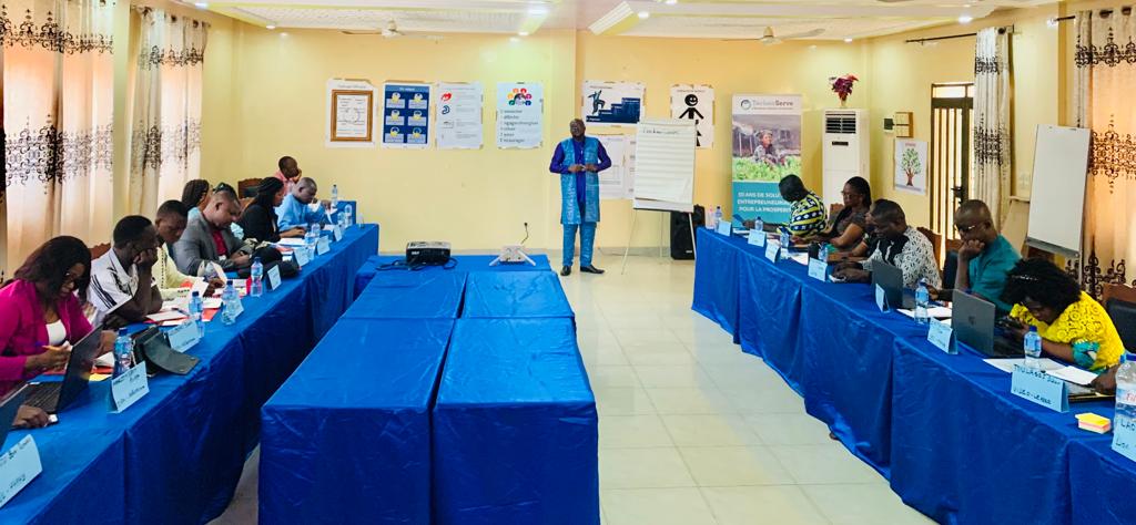 faphbinfo's tweet photo. La FAPHB et Technoserve se donnent la main pour l'entrepreneuriat des Personnes Handicapées au Bénin
La FAPHB s'engage pour l'autonomisation des personnes handicapées à travers une formation sur le concept et la méthodologie entrepreneuriale CREATE du projet BeniBiz. https://t.co/t6Z4EgRyXu
