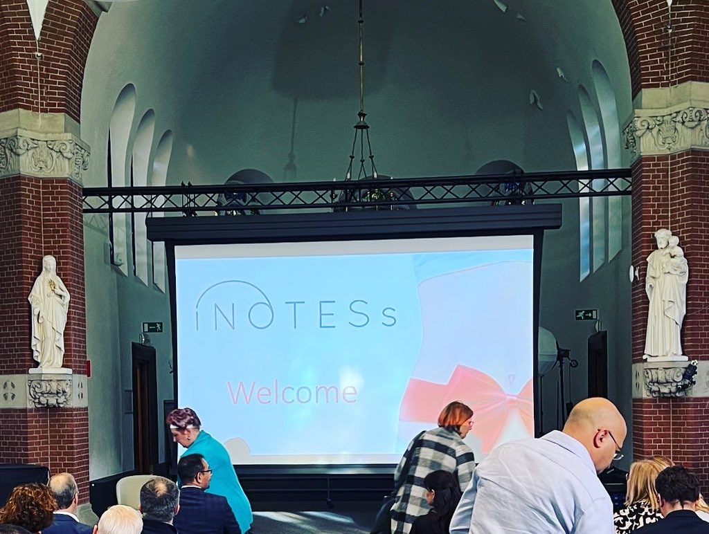 First vNOTES International  Congress
 in history!!!
It was great to meet in person, after so many online meetings, friends from The Gynecologic
International Oncology Special Interest Group
NOTES Society.