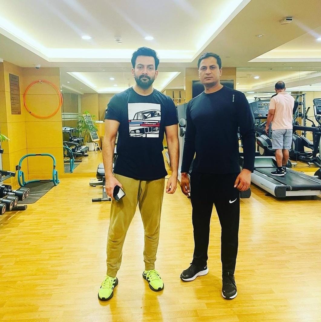 AbGeorge_'s tweet image. Director sir reached the outskirts of Delhi... #L2E #Empuraan starts rolling in 2 days... 🔥👏

Mohanlal - Prithviraj Sukumaran