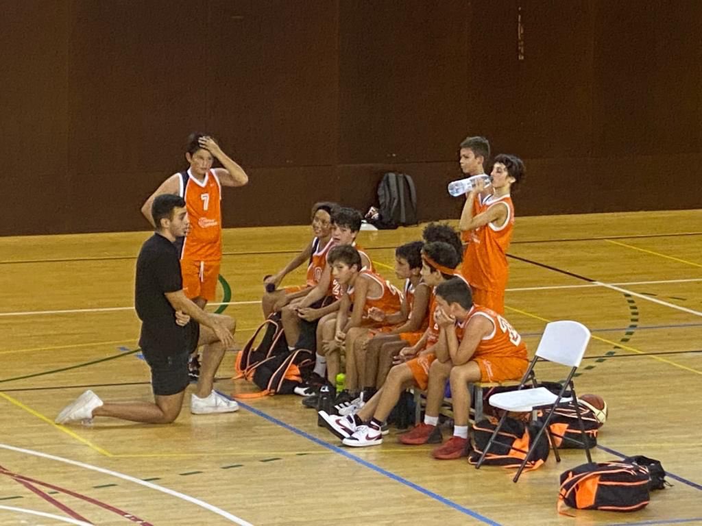 safaclaror's tweet photo. RESULTATS | 🏆 C. T. U13 - Pre-infantil Masculí
@UESC_SantCugat 3️⃣8️⃣
#PreInfMasc 5️⃣1️⃣
💬 Partit on aconseguim treure avantatge aprofitant els seus errors defensius a més del nostre encert amb els triples, els nois han estat molt actius tot el partit.
#SafaClaror | #ForçaSafa https://t.co/wD0AXkHIII