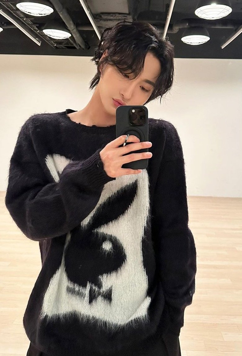 Supermodel is here 
#SEONGHWA #parkseonghwa #ateez #YSL #에이티즈 #성화 #Seonghwa_closet #SeonghwaxSaintLaurent