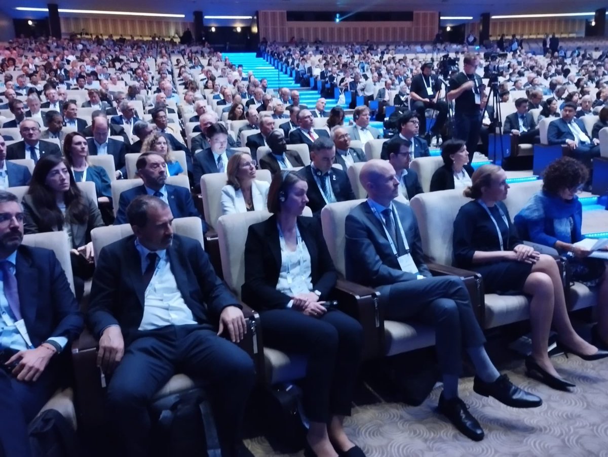 Opening Ceremony XXVII World #Road Congress #PIARCWRC23
Ministers <a href="/makupka/">Martin Kupka</a> <a href="/raquelsjimenez/">Raquel Sánchez</a> &amp; <a href="/PIARC_Roads/">WorldRoadAssociation</a> President highlight #roads key role for society &amp; economy, as well as the opportunities of improvement on #RoadSafety &amp; #Decarbonization