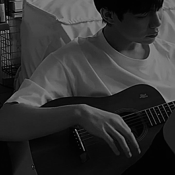 ᅠᅠ⠀⠀
ᅠ
ᅠᅠᅠ
                         
 ⠀       ⠀  playing my silly little song.

ᅠᅠᅠᅠ
ᅠᅠᅠ
ᅠᅠ