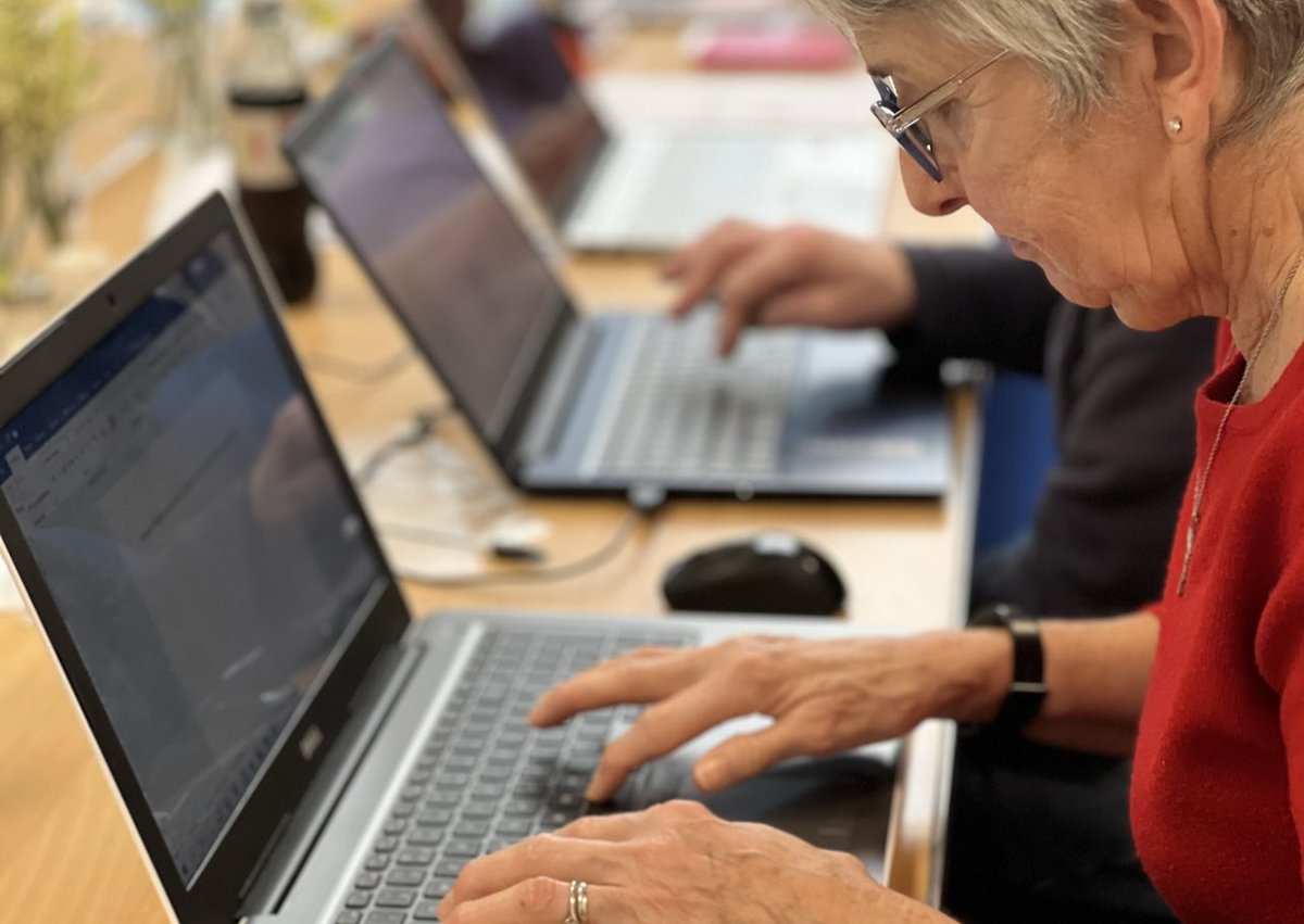 Udevelop (@udevelop4) on Twitter photo Today we have our free computer sessions starting at Tatton gardens digital suite from 10-12pm. If you haven’t booked on be sure to call Caroline to book your spot 07970 490661 <a href="/riseframework/">Rise Construction Framework</a> <a href="/ChorleyCouncil/">Chorley Council</a> Today we have our free computer sessions starting at Tatton gardens digital suite from 10-12pm. If you haven’t booked on be sure to call Caroline to book your spot 07970 490661 <a href="/riseframework/">Rise Construction Framework</a> <a href="/ChorleyCouncil/">Chorley Council</a>