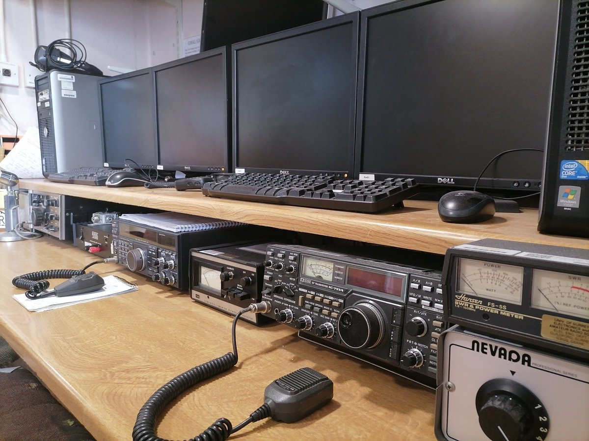 Day 3 and phase 1 of the shack #renovation is nearing completion ready to welcome our new members. With the new radio bench built and varnished, we're ready to fill it with radios. Followed by our new seating area to increase our shack capacity.
#electronics #radioshack #radio