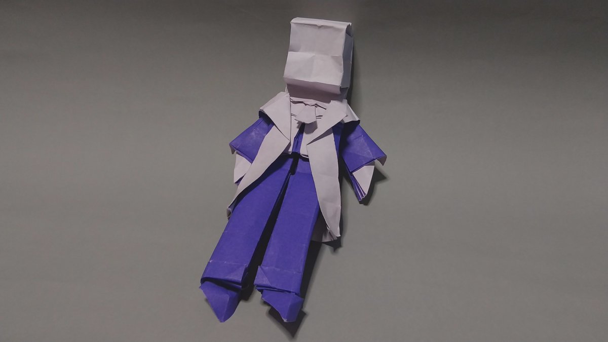 AlphCherno's tweet photo. Head Empty
Designed: @OrigamibyBoice
Folded: @AlphCherno 
Now his head is full, but he looks so tired of thinking of everything😩 https://t.co/2cEAMVy0DL