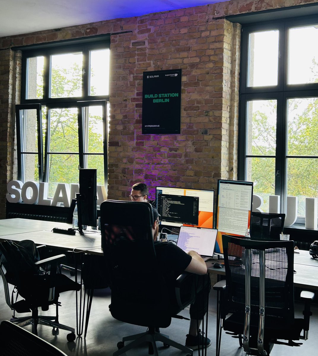 rieker_noe's tweet image. 🛑Caution!🛑
Heavy construction ahead 🏗️🧱
#BuildStationBerlin for #HyperdriveHackathon
