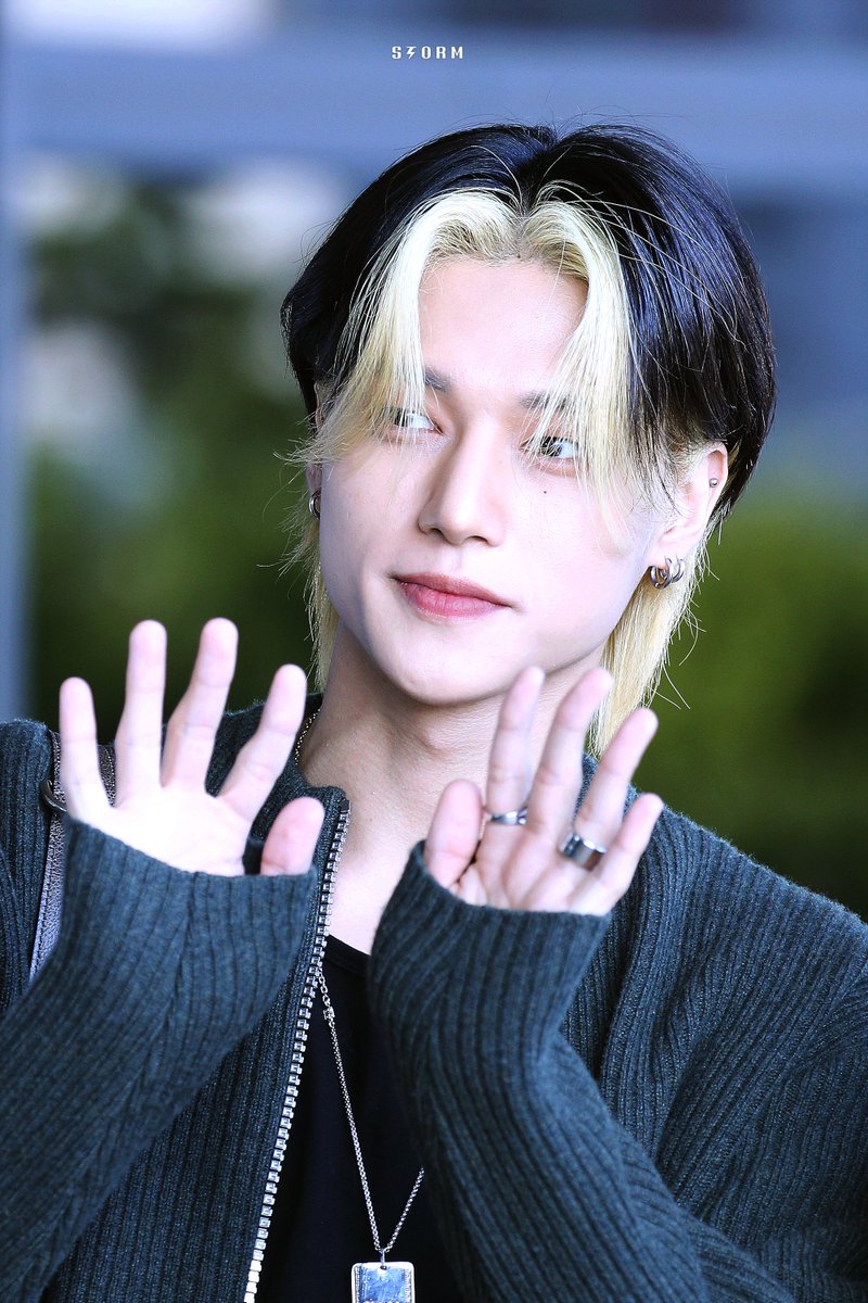 feel_the_storm's tweet photo. 231002 김포 출국
#에이티즈 #우영 
#ATEEZ #WOOYOUNG https://t.co/REfhUzYiFL