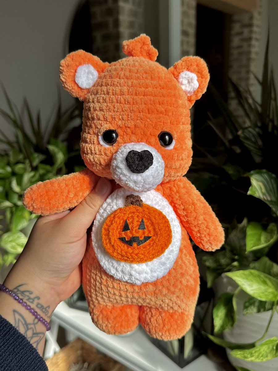 amthystart's tweet photo. jack-o-bear https://t.co/WRIPw9ntcA