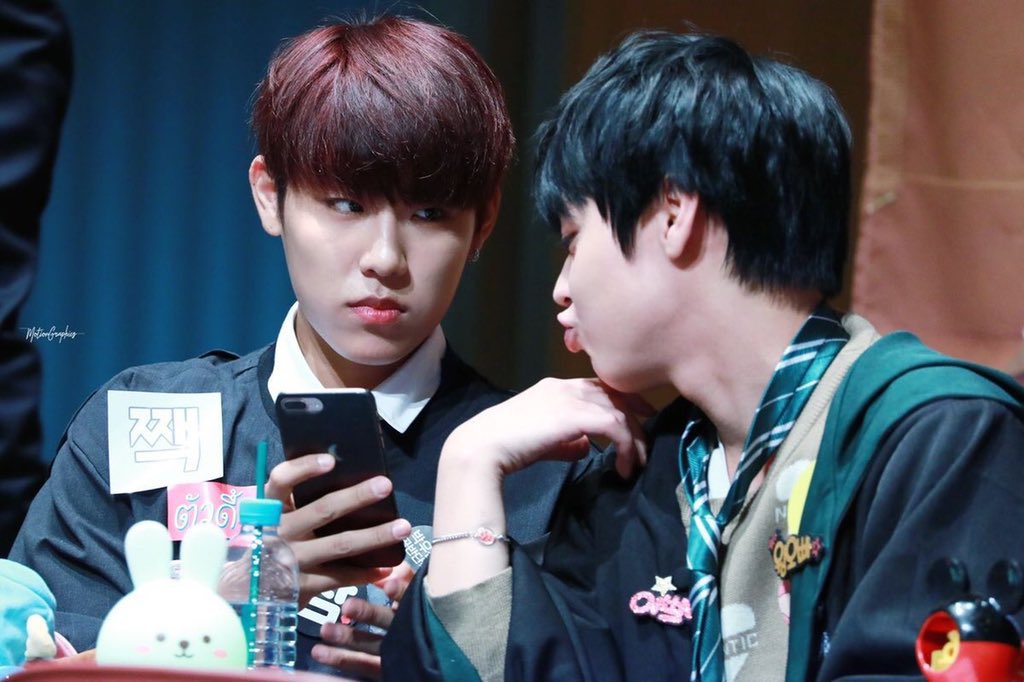 bunssoedit's tweet photo. 😁☺️ 😒😚  #박우진 #PARKWOOJIN #박지훈 #PARKJIHOON #2PARK #분쏘단 https://t.co/iZezy66MEy