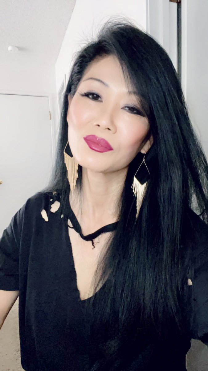 aka_theQueenBee's tweet image. Good morning patriots 🇺🇸☕️ "Women marry men hoping they will change. Men marry women hoping they will not. So each is inevitably disappointed." 
—Albert Einstein 🥰 💋❌⭕️❌⭕️❌⭕️ 👑🐝 #factassin