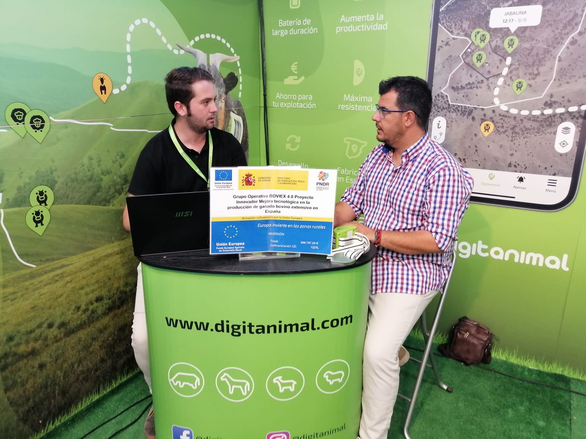 rfeagas's tweet photo. 🐃 Este sábado nos hemos reunido con @Digitanimal en el marco de la Feria Internacional Ganadera de Zafra.
👉🏻 Durante el encuentro, se valoraron las actividades realizadas hasta el momento en la hoja de ruta del #GrupoOperativo @GO_Boviex.
🔗 https://t.co/oBlcmTmI6t
#BOVIEX https://t.co/TlDieX1Qa0
