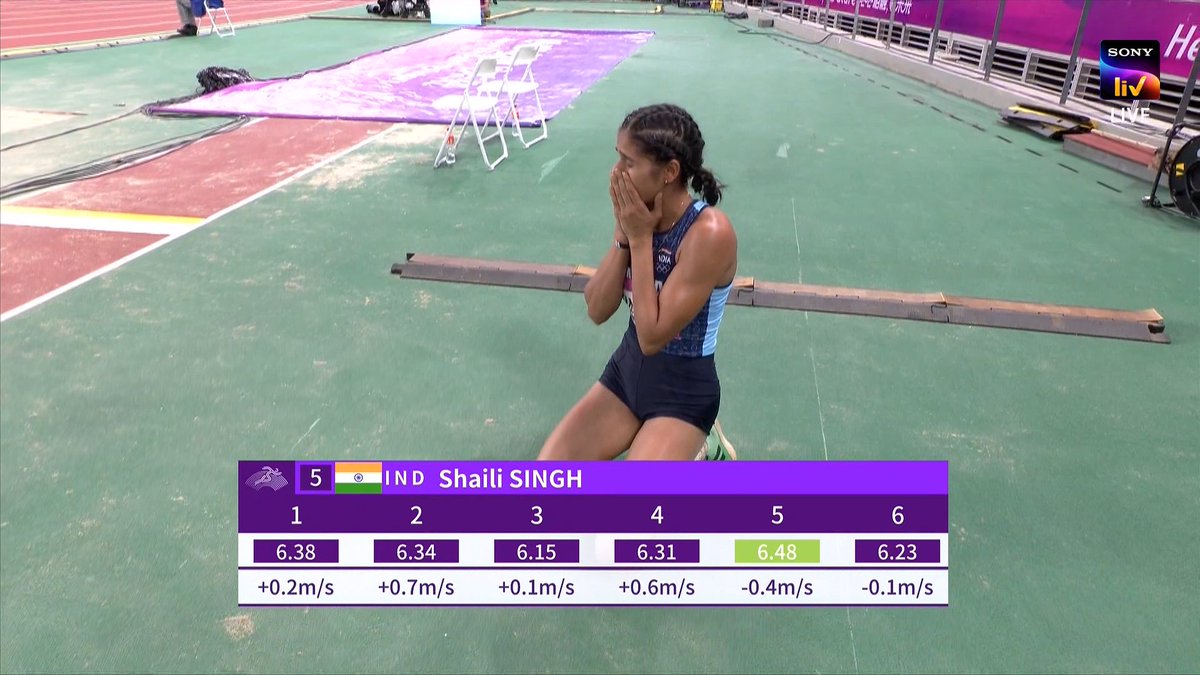 ShyamSportsGuy's tweet photo. Chin up, @Shailisingh012.

▪️ She missed out on a medal today by 2cm.

▪️ She had missed out on the gold medal at the 2021 U20 World Championships by 1cm.

She is 19. Her day will come. She will be back.

#HangzhouAsianGames | #IndiaAtAG22 | #IndianAthletics