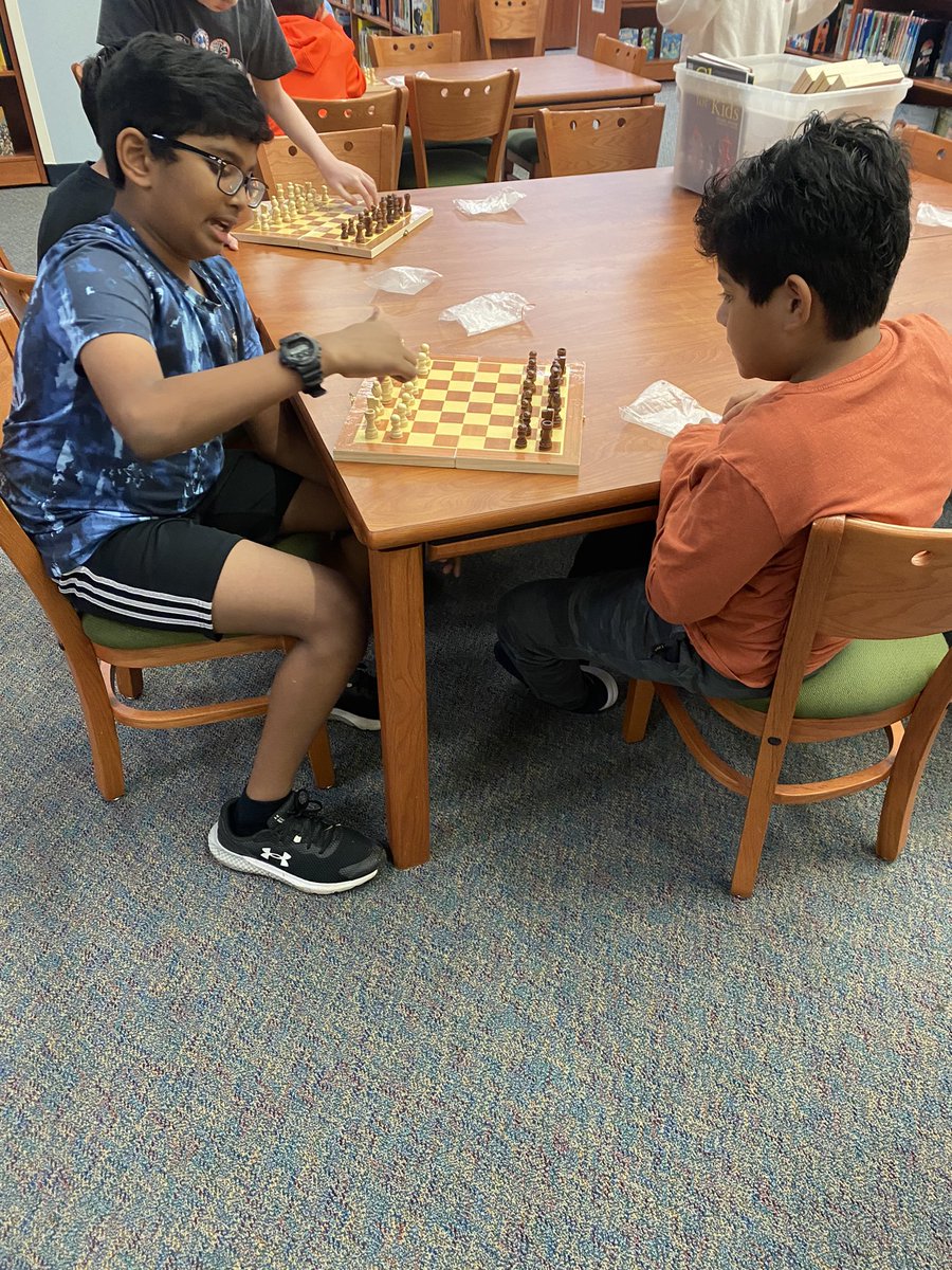 MsNewcombsClass's tweet photo. Chess Club is back in full force today for our 5th grade crew!! I love watching them teach each other! #McClureMarshals #WeAreMckinney https://t.co/EAqFPRwao4