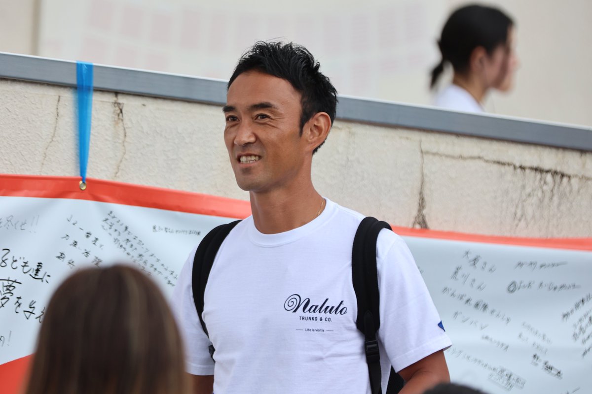 ratt_1968's tweet image. 久しぶりのチャン！
叫んだら！ちゃんと見てくれて(T_T)
この頃の選手って引退している選手も多いので、顔見れると懐かしく…嬉しく
チャンもなんだかんだで、徳島長いなぁ
#チャン #石井秀典 #徳島ヴォルティス  #モンテディオ山形 #モンテディオ写真部