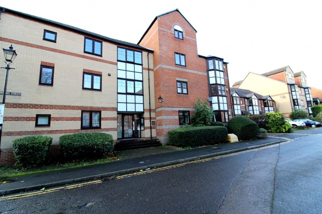 Nicholas Est Agents tweet media