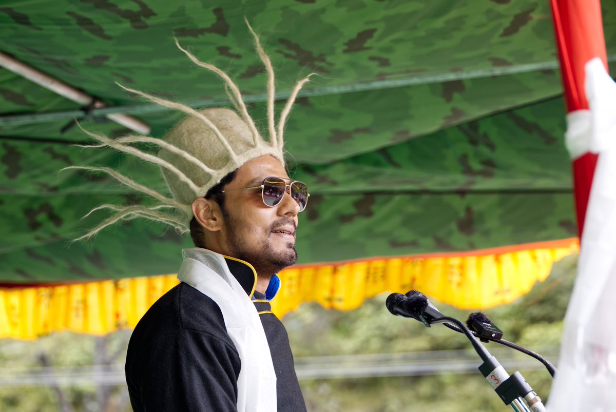 Happy to have amid us Shri <a href="/RandeepHooda/">Randeep Hooda</a> ji who came this far to be with sentinels of our border. 

His coming to remote place of #ArunachalPradesh is aimed at wooing tourists and to support Vibrant Village Program initiative to realize the goal of last mile development.

2/n