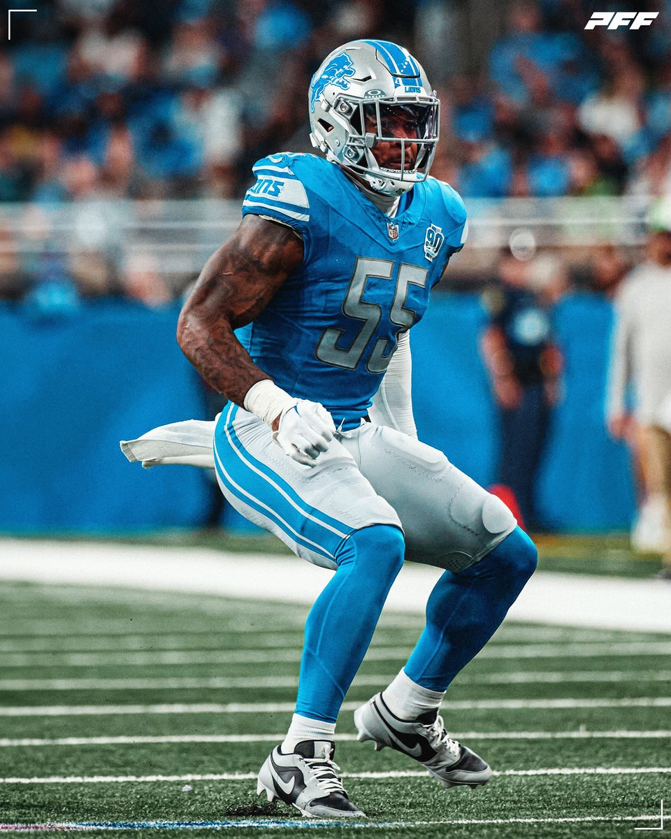 PFF_Lions's tweet photo. The Detroit Lions defense has allowed 254 rushing yards this season 

(3rd in the NFL)

😤 https://t.co/6RhTxpgXFi