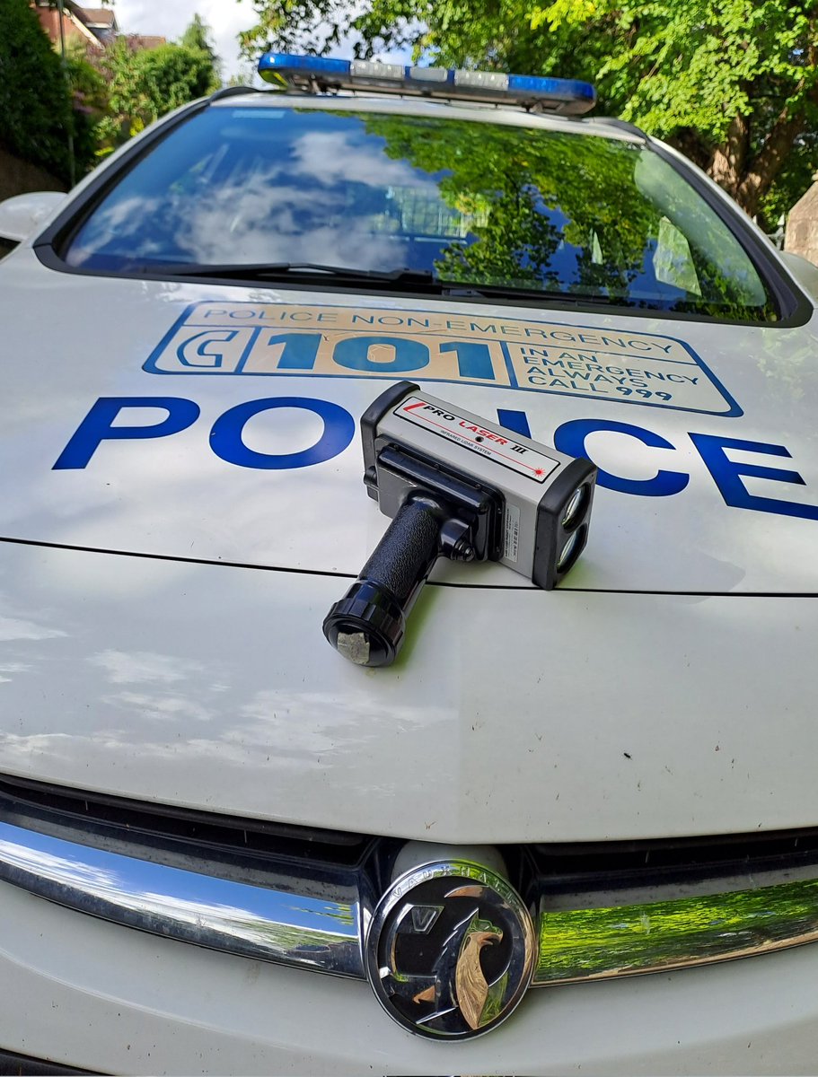 MalvernCops's tweet photo. Priory &amp; Malvern Wells Safer Neighbourhood Team speed monitoring today Wells Road near @malvern_wells (Primary School) 30mph reduce your speed when lights flash to 20mph @WMerciaRoads @WMerciaPolice #LocalPolicingCharter  #PolicePromise PCSO 6209 &amp; 40598 🚔 https://t.co/PBKnF3LgtX
