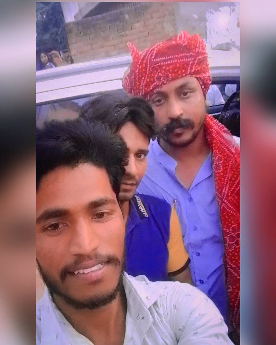 surendra_mo2787's tweet photo. बड़े भाई एडवोकेट चंद्रशेखर आजाद जी आप हमारे गांव में पधारे इसके लिए आपका तहे दिल से आभार। आपसे मिलकर बहुत अच्छा लगा। हम फिर से इंतजार करेंगे आपका। @BhimArmyChief #bhimarmy #asp https://t.co/qofRQRm4Wb