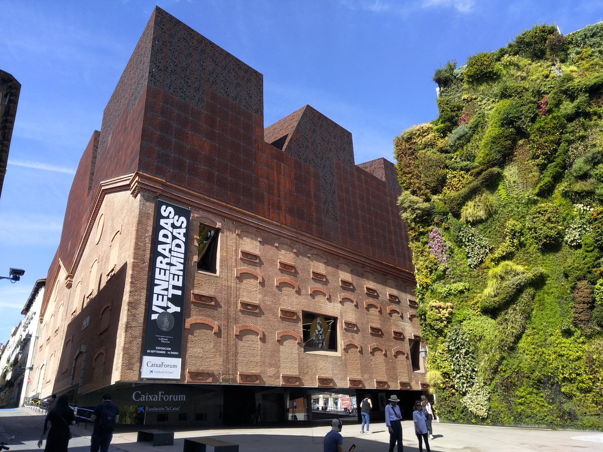 SELINAHorizonEU's tweet photo. 👋 Sunny greetings from Madrid!☀️ 🇪🇸
In the next few days, the @CaixaForum cultural centre will be the gathering space for #SELINApartners and local stakeholders.
We have just begun! Stay tuned for updates from the second #SELINAworkshop! 🔛 https://t.co/iUaK3nf3dK