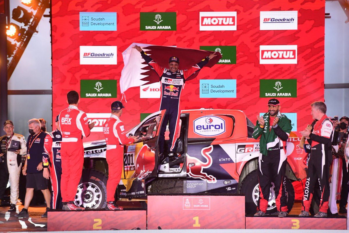 majed_alshibani's tweet photo. الاستثمار في الالعاب الفردية ماهو مسألة معقدة ، قبل أيام ناصر العطية حقق لقطر فضية وبرونزية في الرماية ، ناصر العطية اللي هو بطل الراليات جابها في غير تخصصه لأنها تعتبر إرث مجتمع

من حقق الذهبية ؟ رماة الكويت
أستصعب فكرة أن ما عندنا رماة سعوديين قادرين ينافسون لو فيه استثمار فيهم https://t.co/dEAHsp7ymV