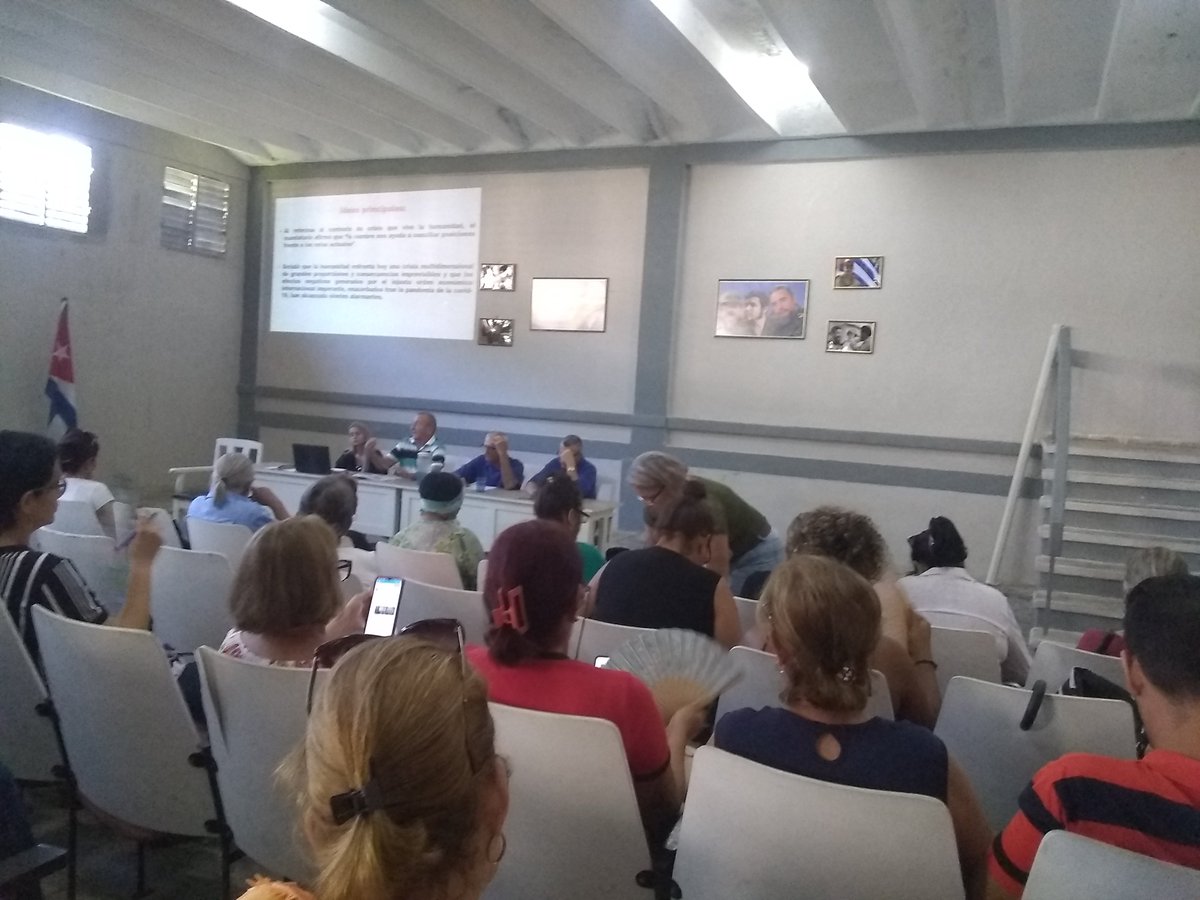 Se desarrolla hoy en Cabaiguán la reunión para la preparación politica por parte de la estructura municipal de educación cumpliendo con el programa de preparación para el mes de octubre.#CubaEduca#CabaiguánEduca#CheVive.