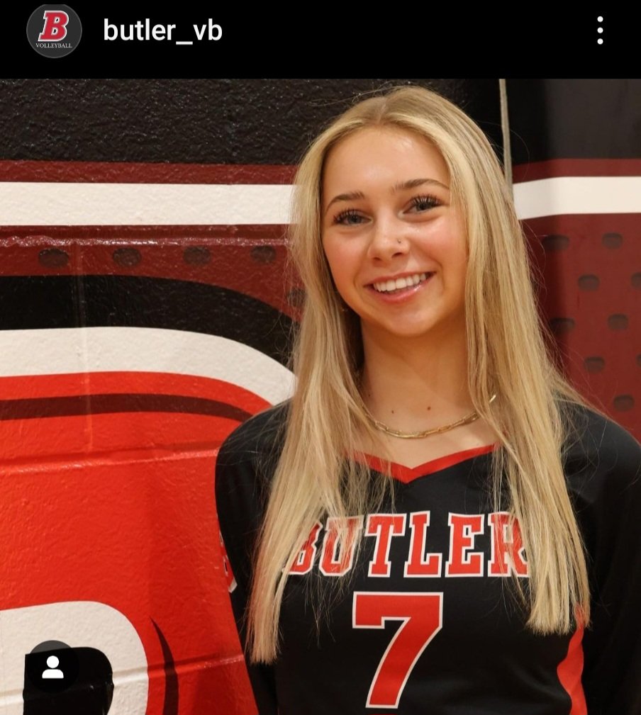 Butlerhsvball's tweet image. Vote for Bree Sinnett for Player of the week!
charlotteobserver.com/sports/high-sc…