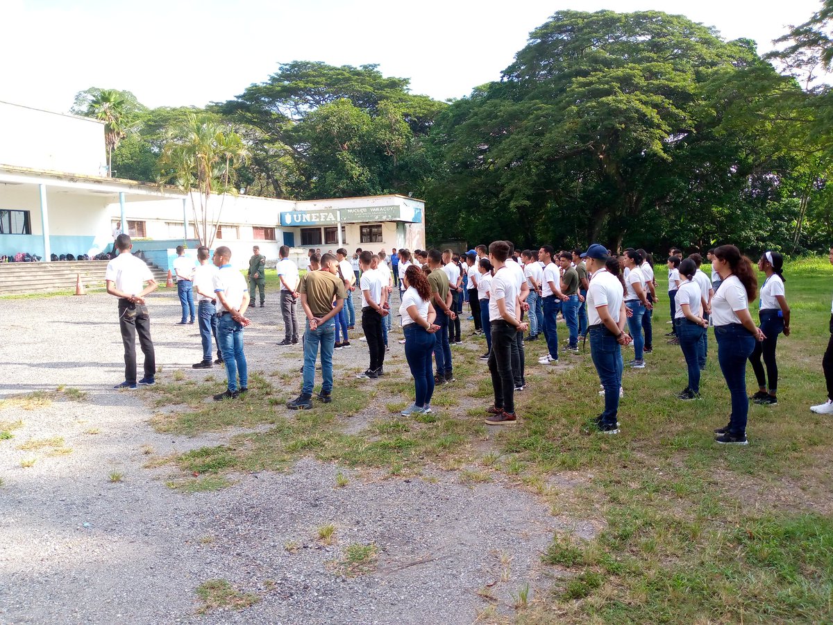 UNEFA Núcleo Yaracuy, realizó Lunes Cívico disertando sobre las efemérides de la primera semana del mes de Octubre; se informo a los estudiantes, lo referente al 2 de Octubre, día internacional de la no Violencia.