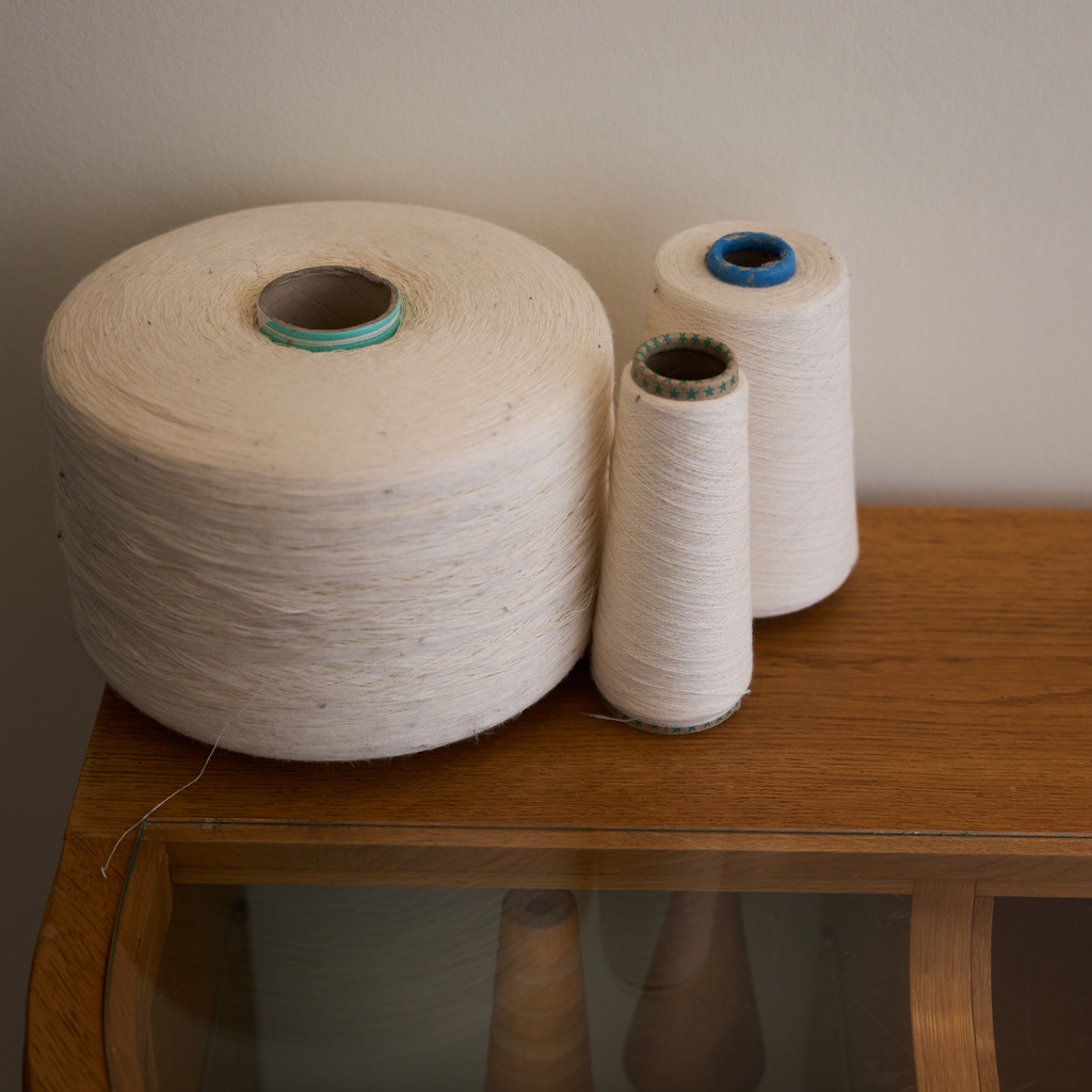 MerzbSchwanen's tweet photo. Why do we use only good materials, such as organic cotton?

Did you know that opting for a T-shirt made of organic cotton saves over 430 liters of water? And this is only one T-shirt!⁠

#merzbschwanen #organiccotton #savewater https://t.co/o79g8knbqs