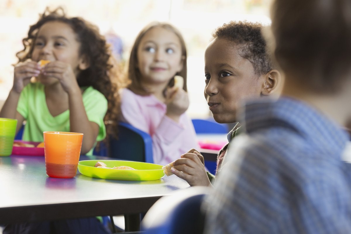 MoAgriculture's tweet photo. MDA is celebrating Farm to School Month!

Farm to School Month recognizes school nutrition professionals, farmers and ranchers nationwide for their contributions to feeding Missouri students. 

#F2S #growMore https://t.co/F3mtxXXoNz