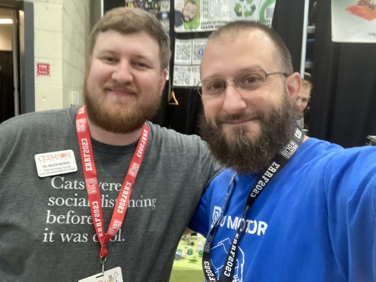 joshuartaylor's tweet photo. @mooklepticon @EastRepRapFest I had several community members as well my fiancé helping out! Had me feeling super humbly blessed. Chris my discord  admin brought his college’s #3dprint club and helped immensely. As well as Doc @SarraceniaMason had some space at our second table for his workshop presentation! https://t.co/qkPJ6VJifS