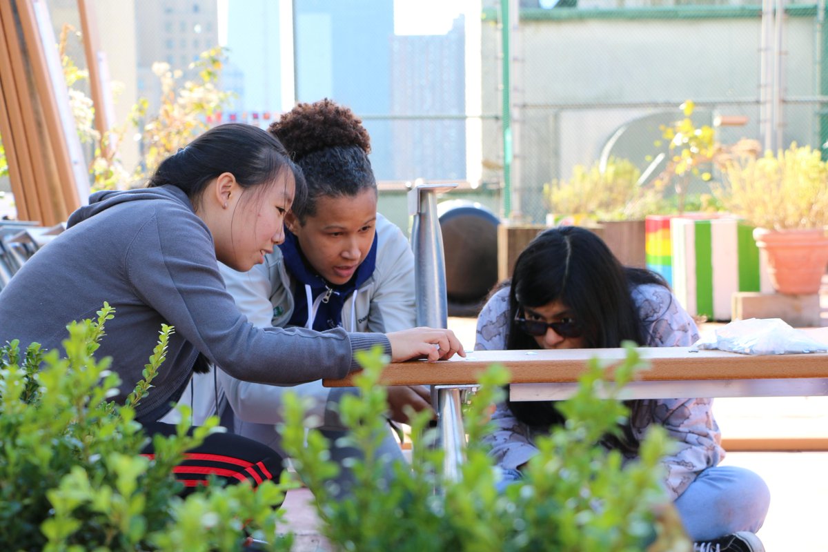 This #worldhabitatday, engage your students in a discussion about nature-focused solutions to environmental issues. Learn how to design a nature-based project for your class today! 📸 Noemi Gonzalo - Bilbao Fernandez/TNC 

nature.ly/3rIVtc2 
#tncnaturelab #worldhabitatday