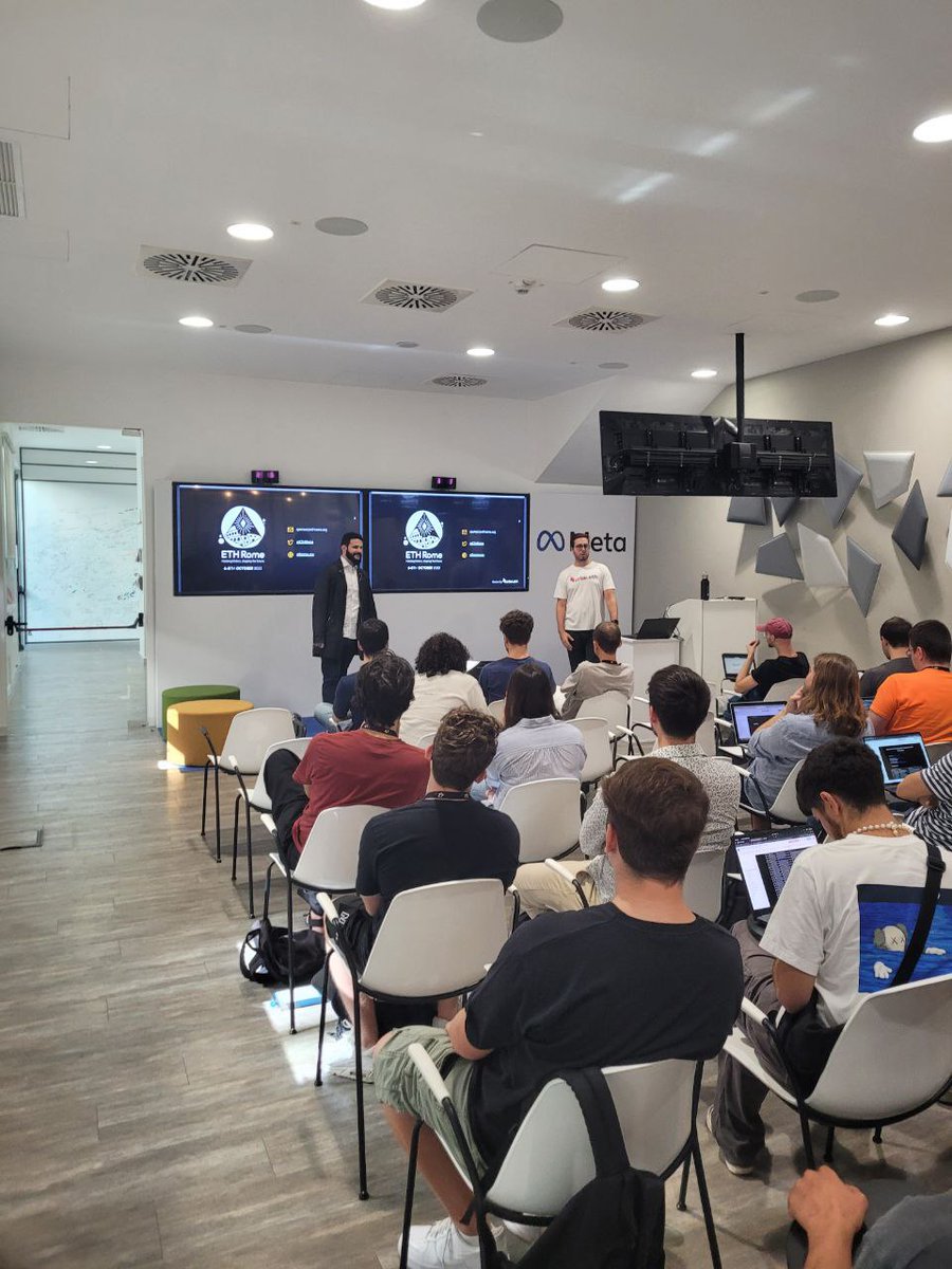 ETHRome's tweet photo. The ETHRome week begins.... NOW 💥

ETHRome bootcamp led by @ventureminer and @MatheusPagani77 just started! https://t.co/72CwcTmDWW